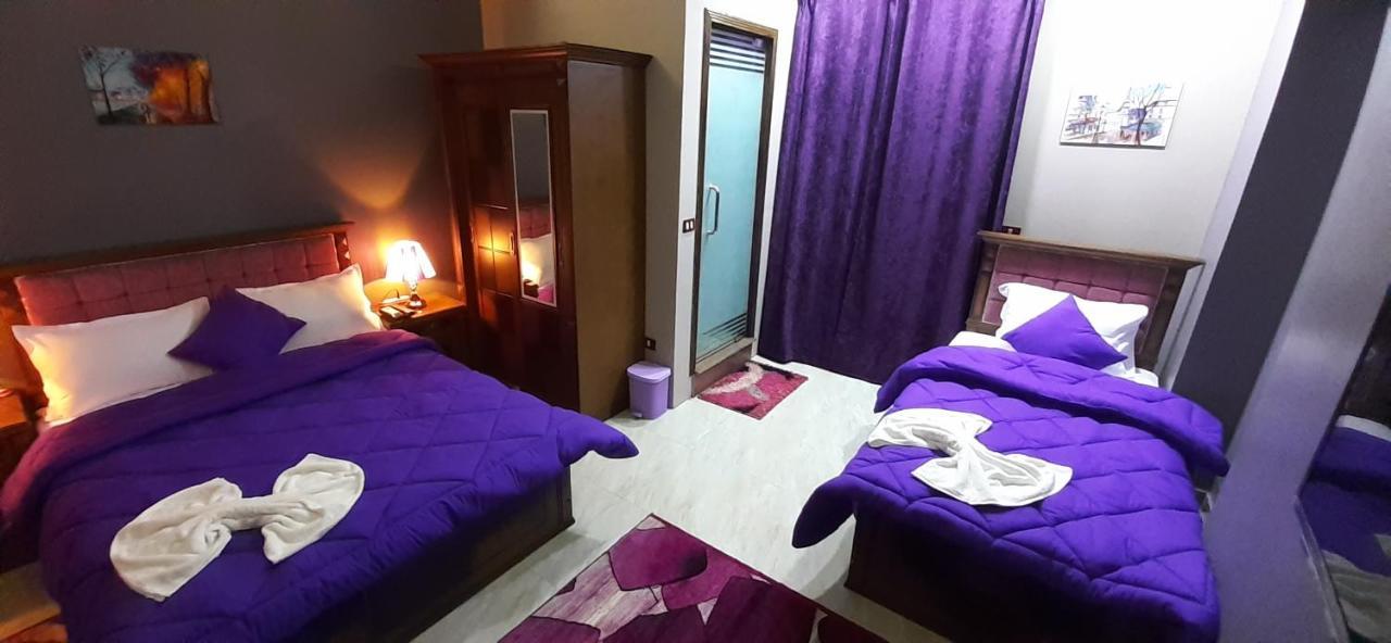 Plaza Hostel